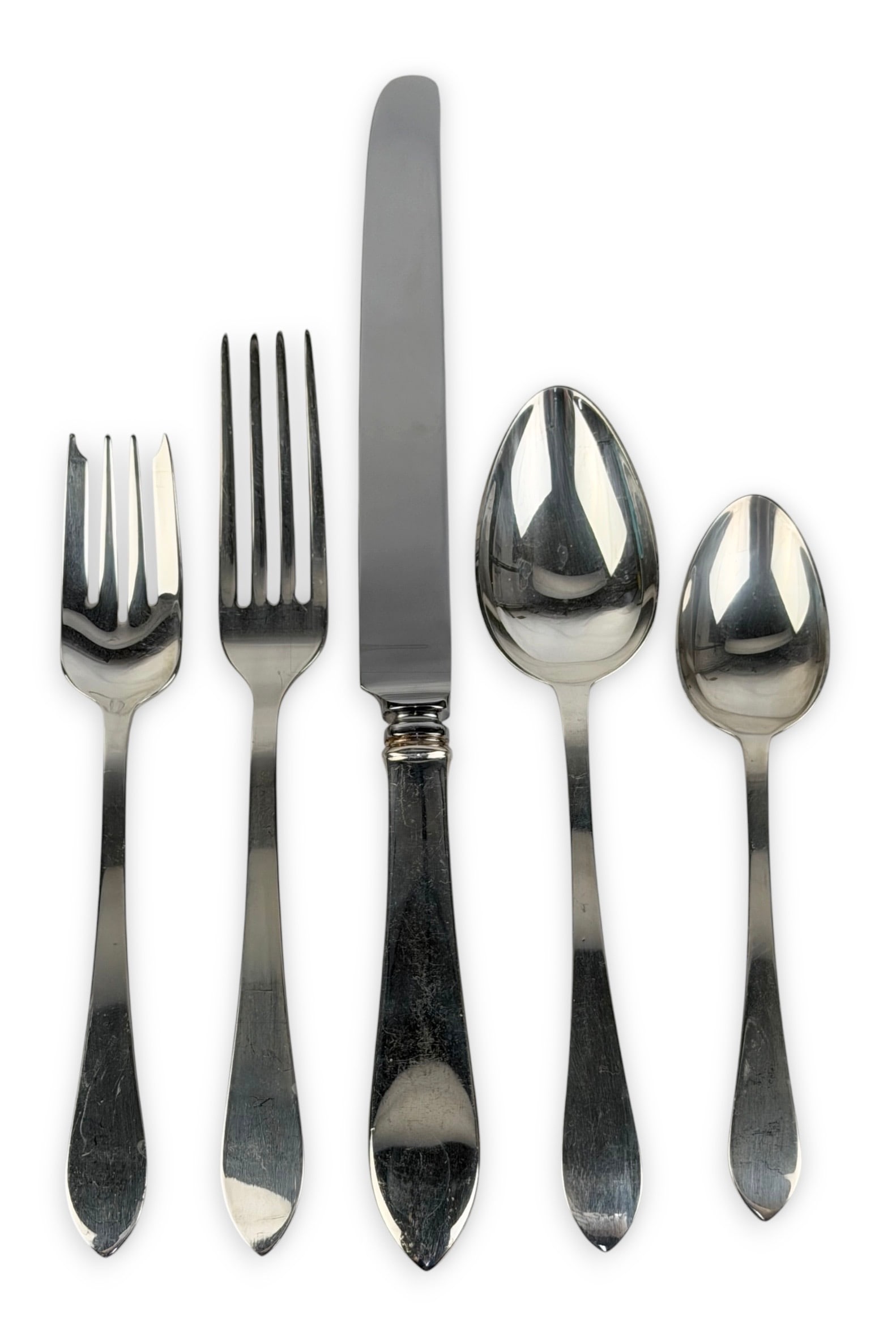 (59pc) Tiffany & Co Faneuil Sterling Silver Flatware Set: 9 Dinner Knives (10 1/4" Long) 9 Dinner Forks (7 3/4" Long) 9 Salad Forks (6 3/4" Long)9 Dessert Spoons (7" Long)9 Tea Spoons (6" Long) 14 Serving Pieces (Longest 10 1/2" - Carving Knife)Total Weight: