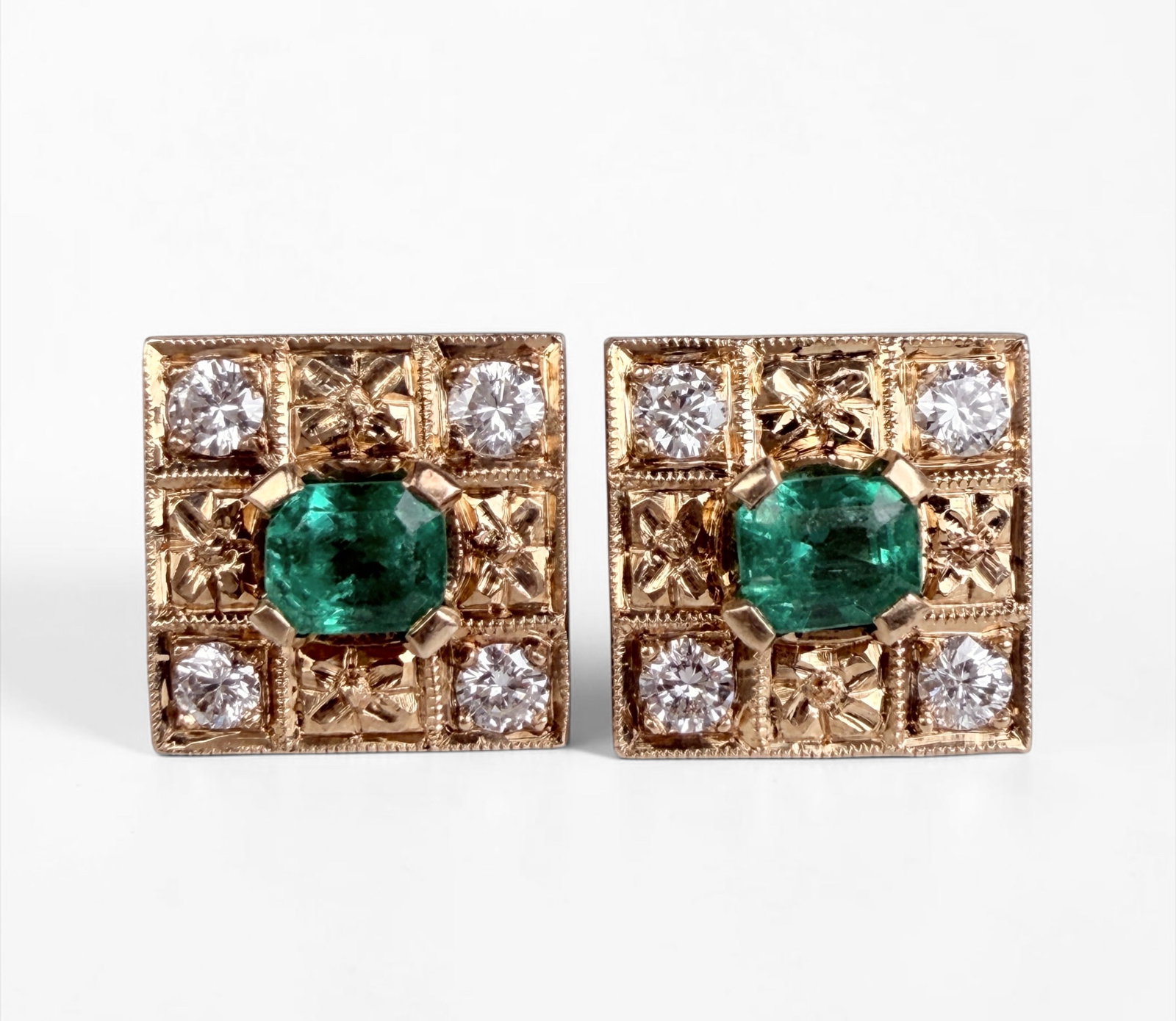 14K Gold, Emerald, & Diamond Earrings: Dimensions: 10mm x 10mm Total Weight: 3.5g Condition: The earrings are in very good condition. See images for details. 