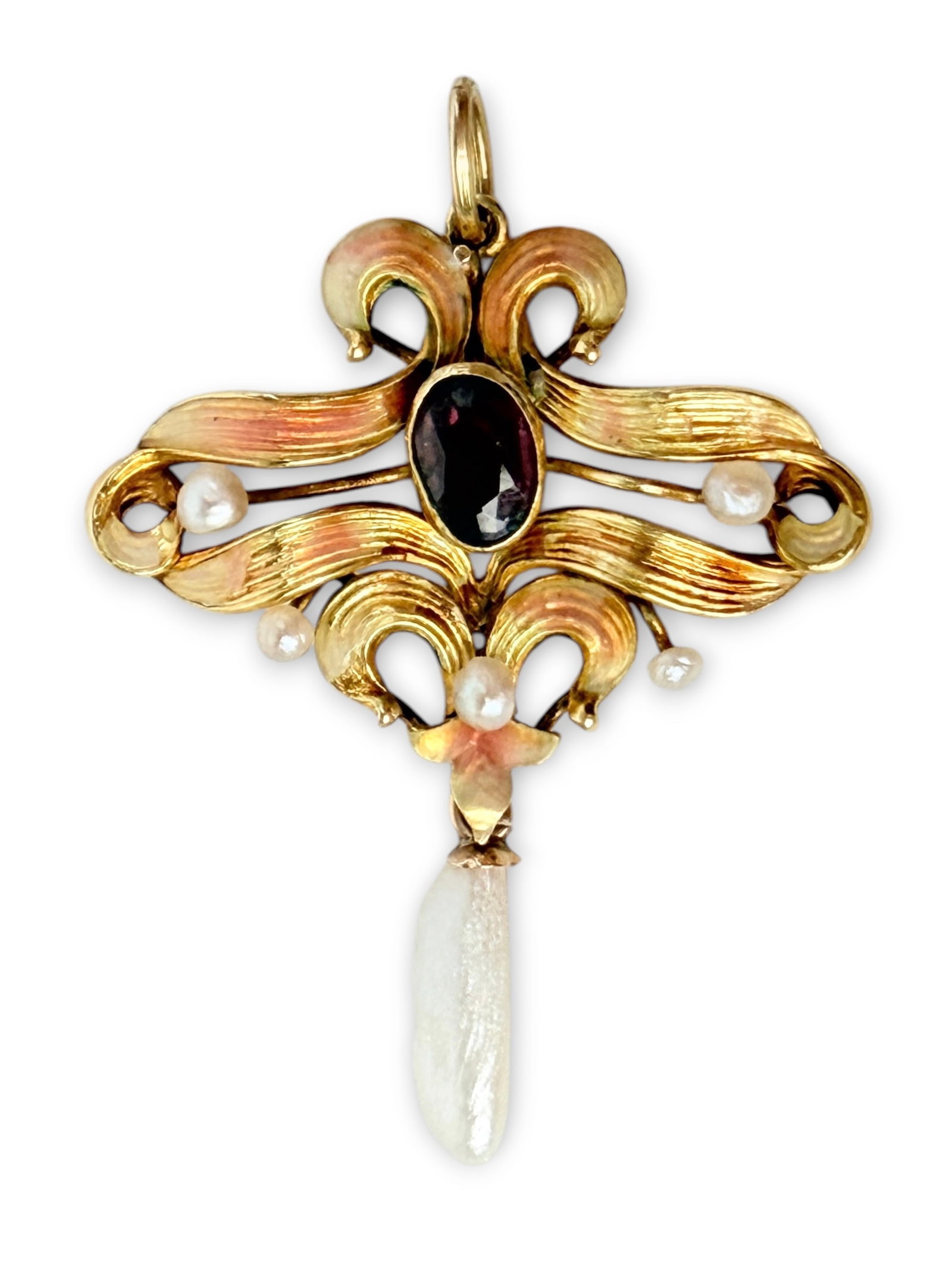 10K Yellow Gold & Pearl Pendant: Dimensions: 1" Wide x 1 1/2" Tall Total Weight: 1.8g Condition: Oxidation to the filigree. Otherwise, the pendant is in good condition. 