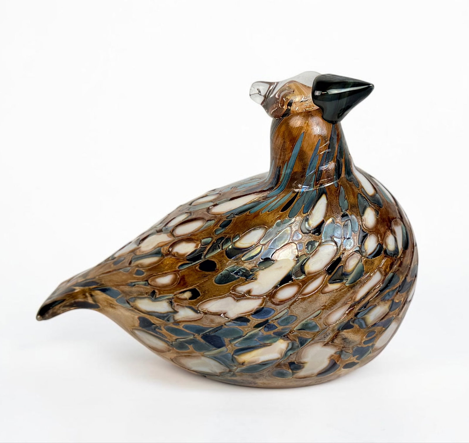 Iittala Toikka Ruffed Grouse Glass Bird: Originally created in 2008 for the Tacoma Museum of Glass. Hand signed and numbered on the bottom. Limited Edition: 239/750 Dimensions: 4" Wide x 5" Tall x 6 1/2" Deep &nbs