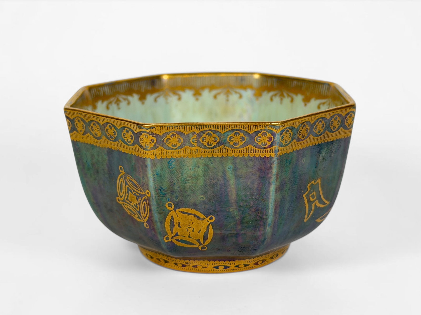 Wedgwood Green Dragon Lustre Bowl: Stamped on the bottom. Dimensions: 2" x 3 1/2" Diameter Condition: The bowl is in very good condition. 
