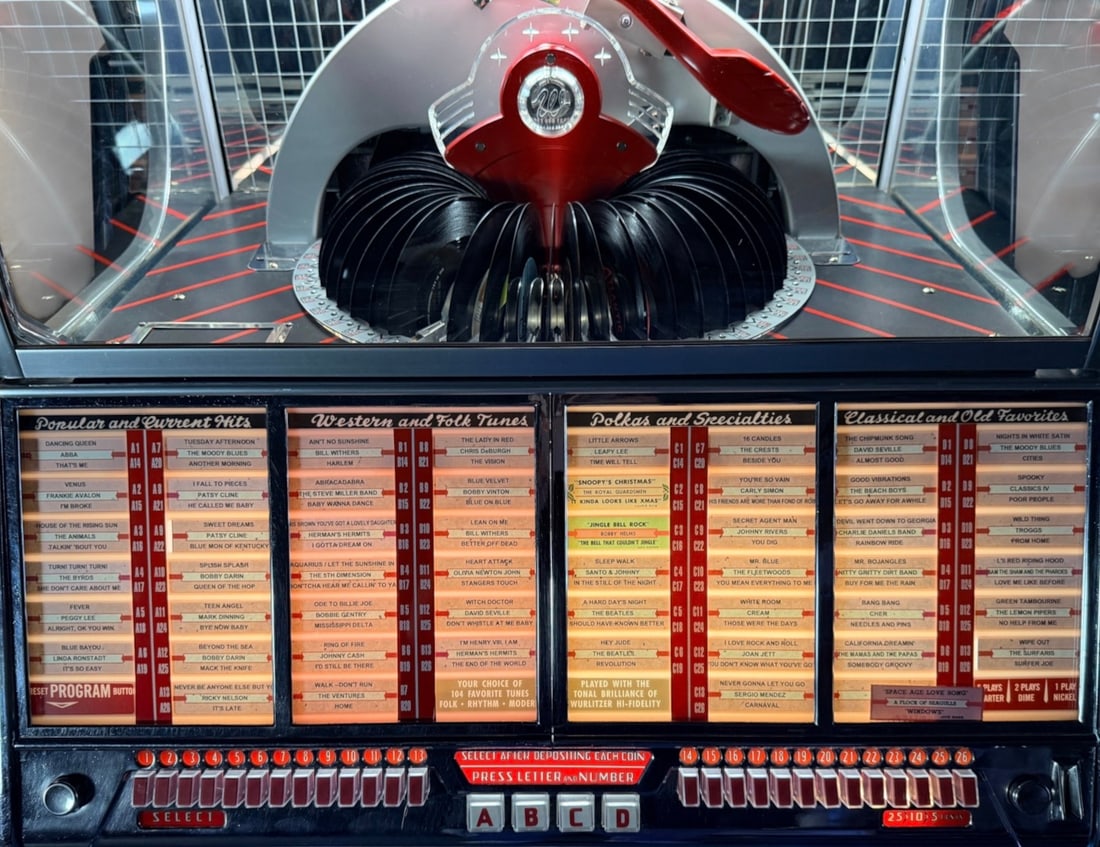 1954 Wurlitzer Model 1700 Jukebox - 4