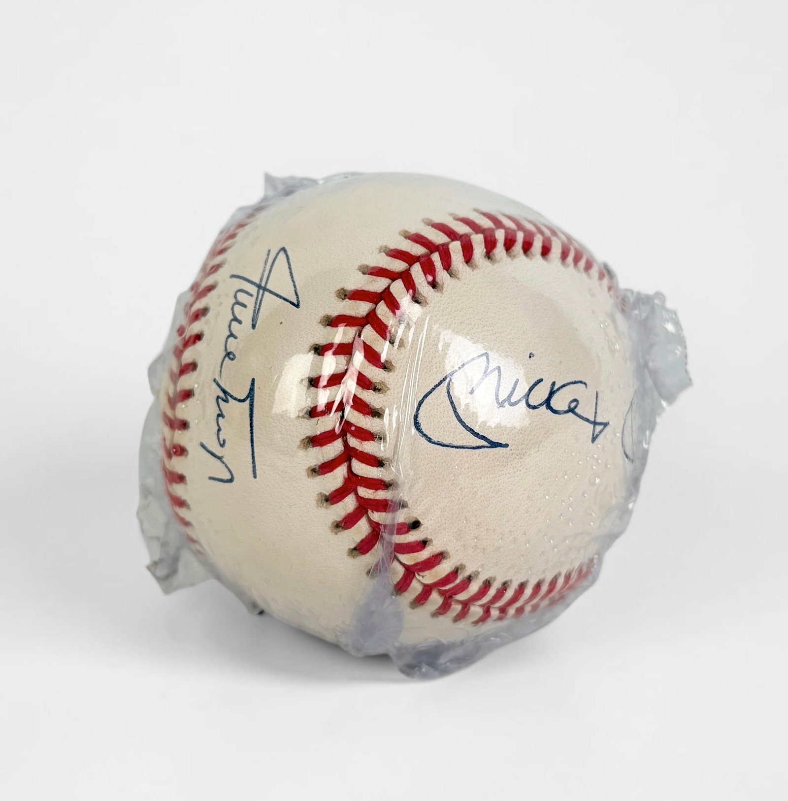 Signed Joe Girardi & Mickey Mantle National Leaque Baseball: The ball comes in a display case and is wrapped in plastic. Dimensions: Approx. 3" Diameter Condition: The ball is in good condition. See images for details. 