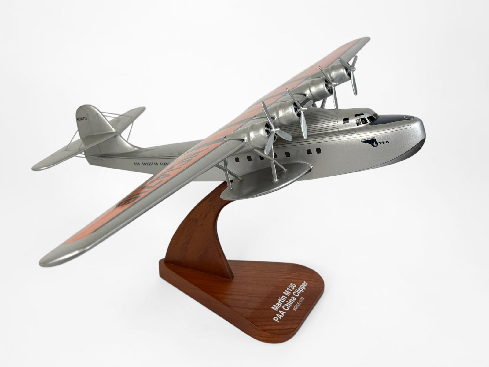 Martin M130 PAA China Clipper 1/72 Scale Model Plane (1 of 8)