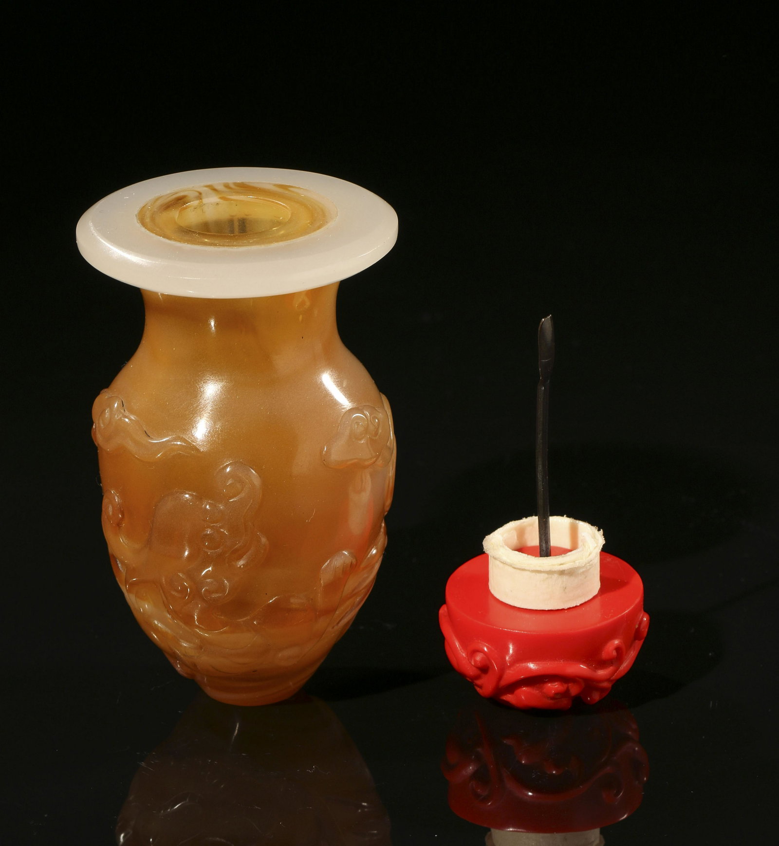 Qing Qianlong Agate Cloud Pattern Cricket Jar - 3