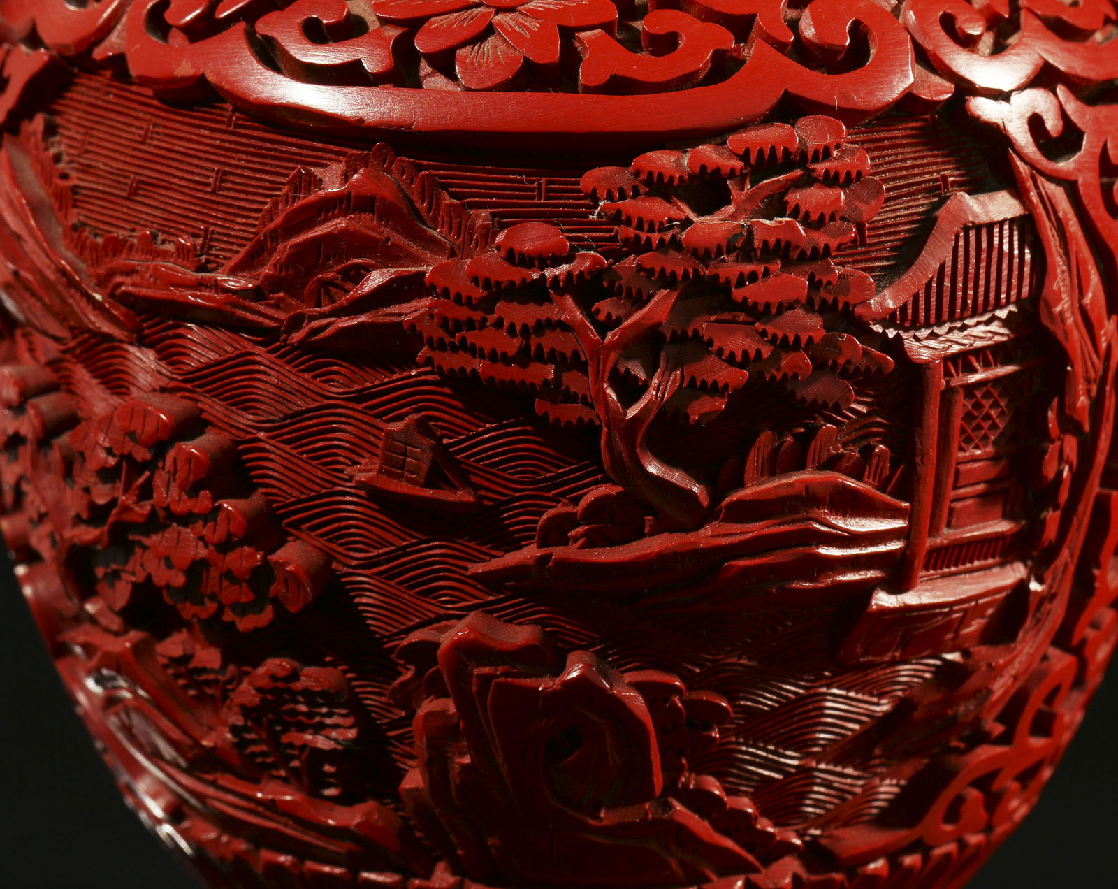 Varnisher Red Cleaning Bottle - 4