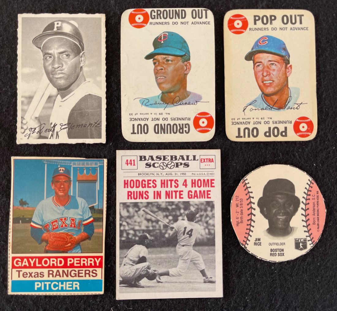 Assorted Vintage Baseball Cards (1 of 4)