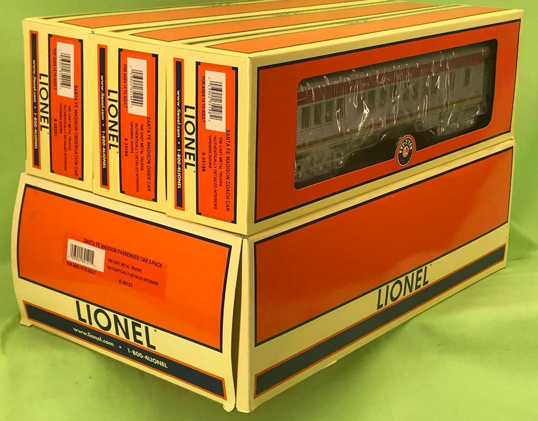Lionel O gauge 30121 Santa Fe Baby Madison 3-car pack (1 of 4)