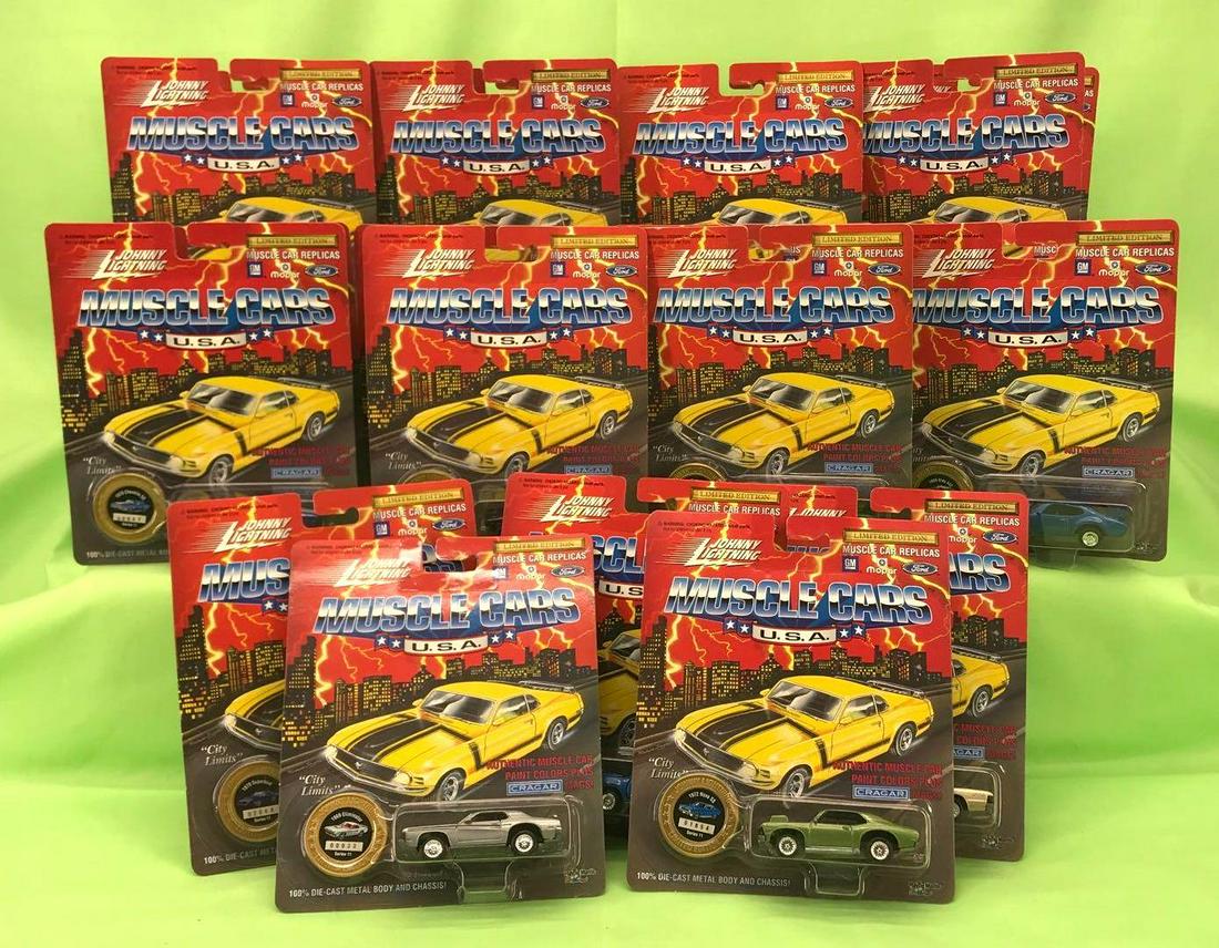 Johnny Lightning Muscle Cars Lot of 21 Mint on Card (1 of 5)