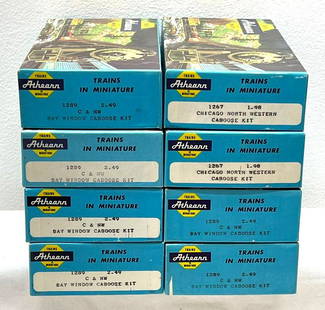 Eight Athearn HO gauge C&NW cabooses 1267 and 1289: Eight Athearn HO gauge C&NW cabooses, two 1267 and six 1289 unbuilt in original boxes. Boxes have been in storage but contents are perfectly clean, complete, and ready for assembly. Boxes show