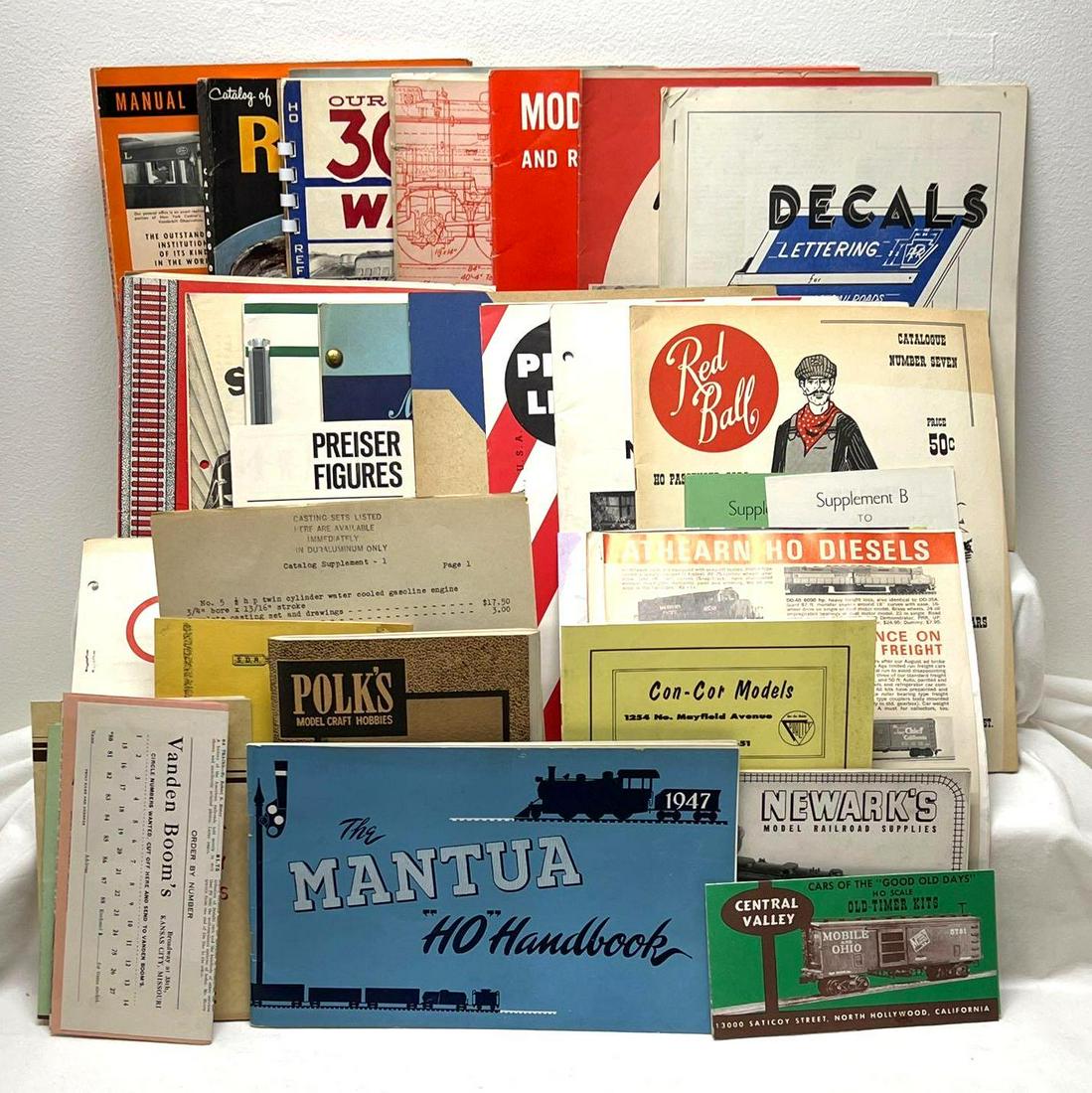 1940's 50's 60's HO gauge catalogs brochures price (1 of 7)