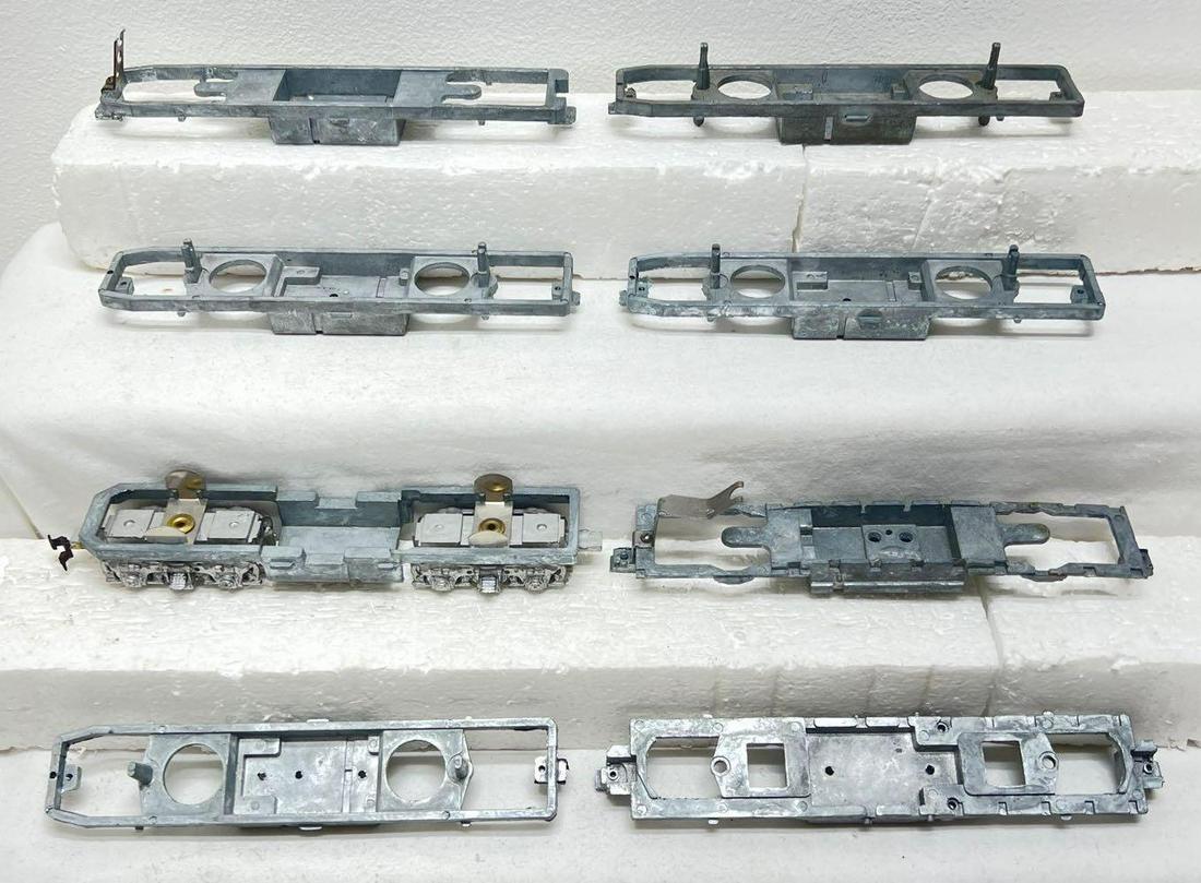 HO gauge Athearn diesel A and B unit frame/chassis NOS (1 of 2)