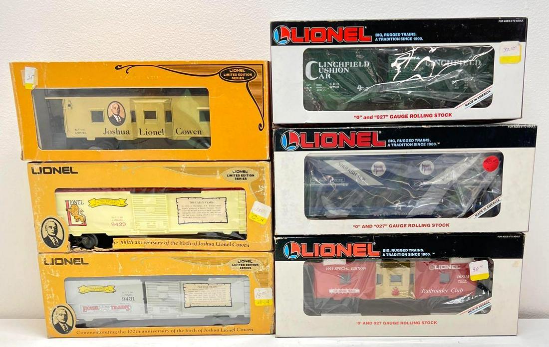 Modern era Lionel O gauge 6421 9431 9429 19243 16314: Modern era Lionel O gauge 6421 Joshua Lionel Cowen bay window caboose, 9431 Prewar Years boxcar, 9429 The Early Years box car, 19243 Clinchfield box car, 16314 Wabash flat car with trailers, 16804 199
