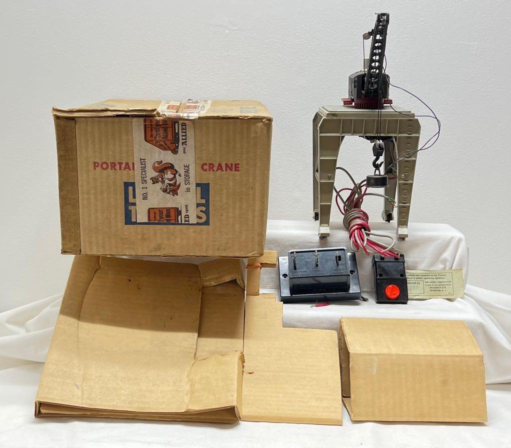 Postwar Lionel O gauge 282 Magnetic Operating Gantry (1 of 8)