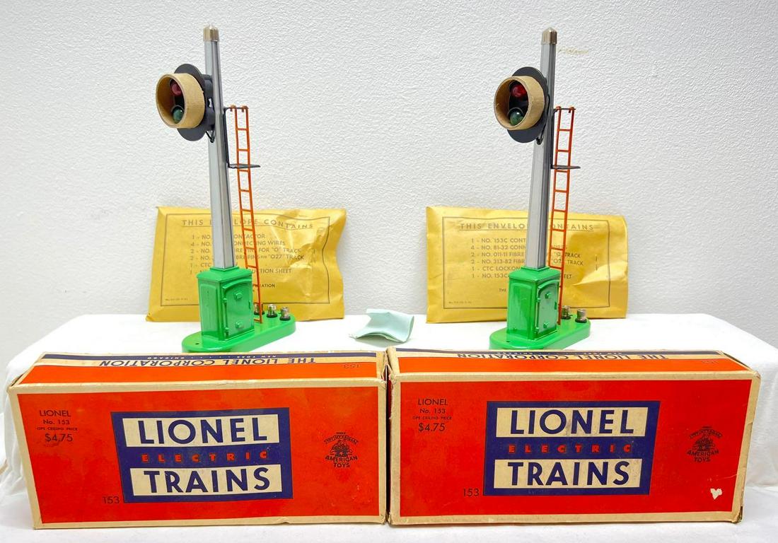Two Postwar Lionel O gauge No. 153 automatic block (1 of 8)