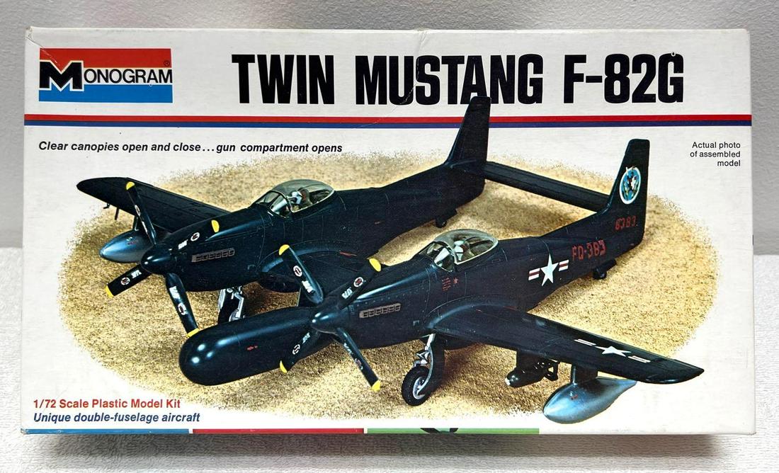 Monogram 1/72 Twin Mustang F-82G airplane model kit in (1 of 4)