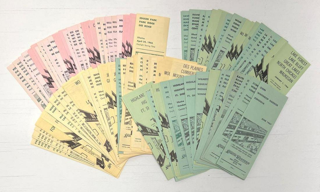 110 Chicago And Northwestern Railway Timetables 1960: 110 Chicago And Northwestern Railway Timetables 1960 Villa Park Geneva Lombard And More. This lot includes, Chicago And NorthWestern Kedzie, Oak Park, River Forest, Maywood, Melrose Park April, 25, 19