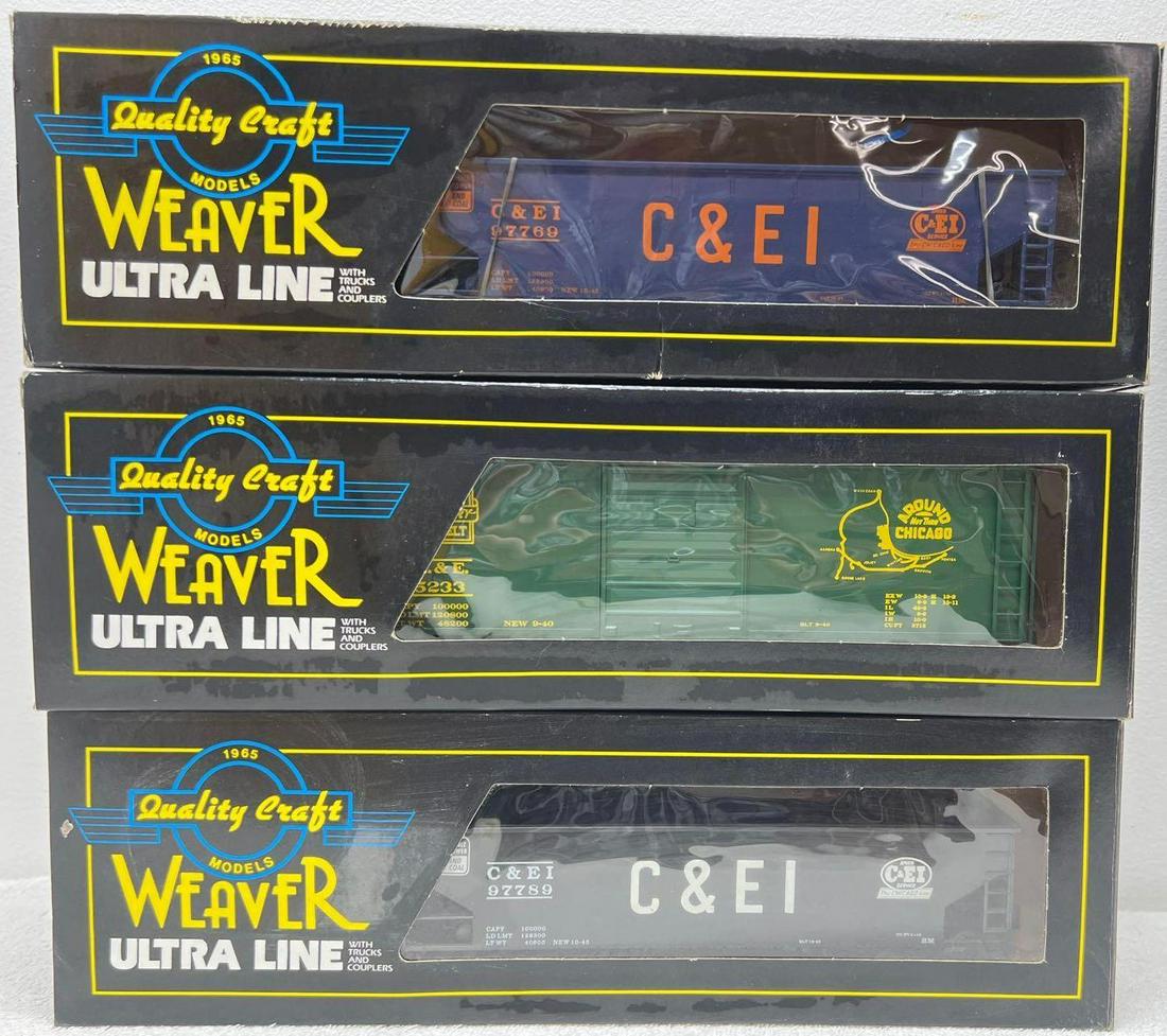 Modern Era Weaver O gauge freight cars in original (1 of 2)