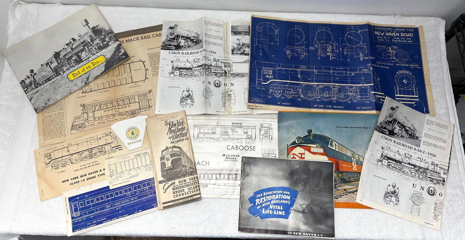 The New York New Haven and Hartford RailroadUnion: The New York New Haven and Hartford RailroadUnion Railroad Polson Logging Co. This is a great mixed lot including, Three End of an EraPolson Logging Co. 3100 Rayonier Incorporated all three copies are