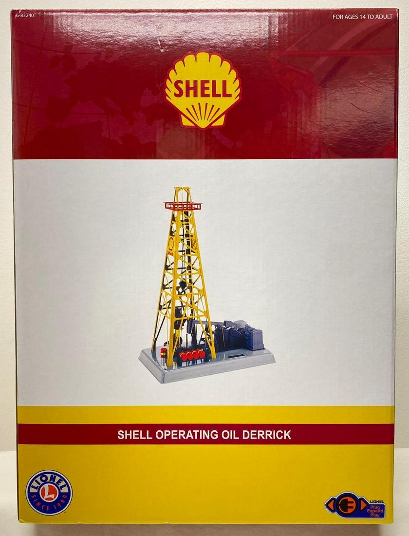 Modern Era Lionel O gauge 83240 Shell Operating Oil Derrick in original box (1 of 2)