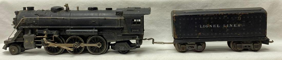 Prewar Lionel O Gauge 1666 2-6-2 steam locomotive with 2689T Lionel Lines tender: Prewar Lionel O Gauge 1666 2-6-2 steam locomotive C6 with 2689T Lionel Lines tender C5.