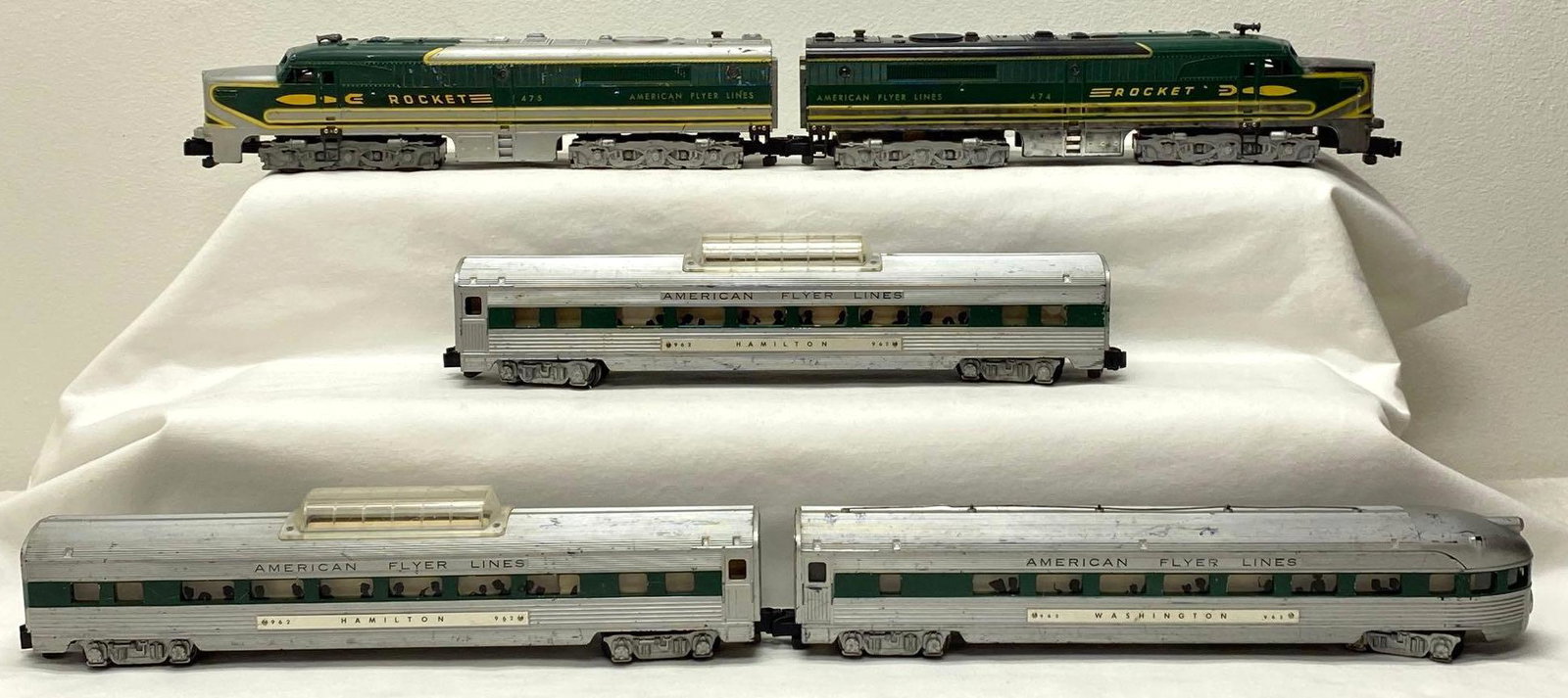 Postwar American Flyer S gauge 4745 474/475 PA/PA diesel locomotives w/962 962 963 passenger cars (1 of 11)