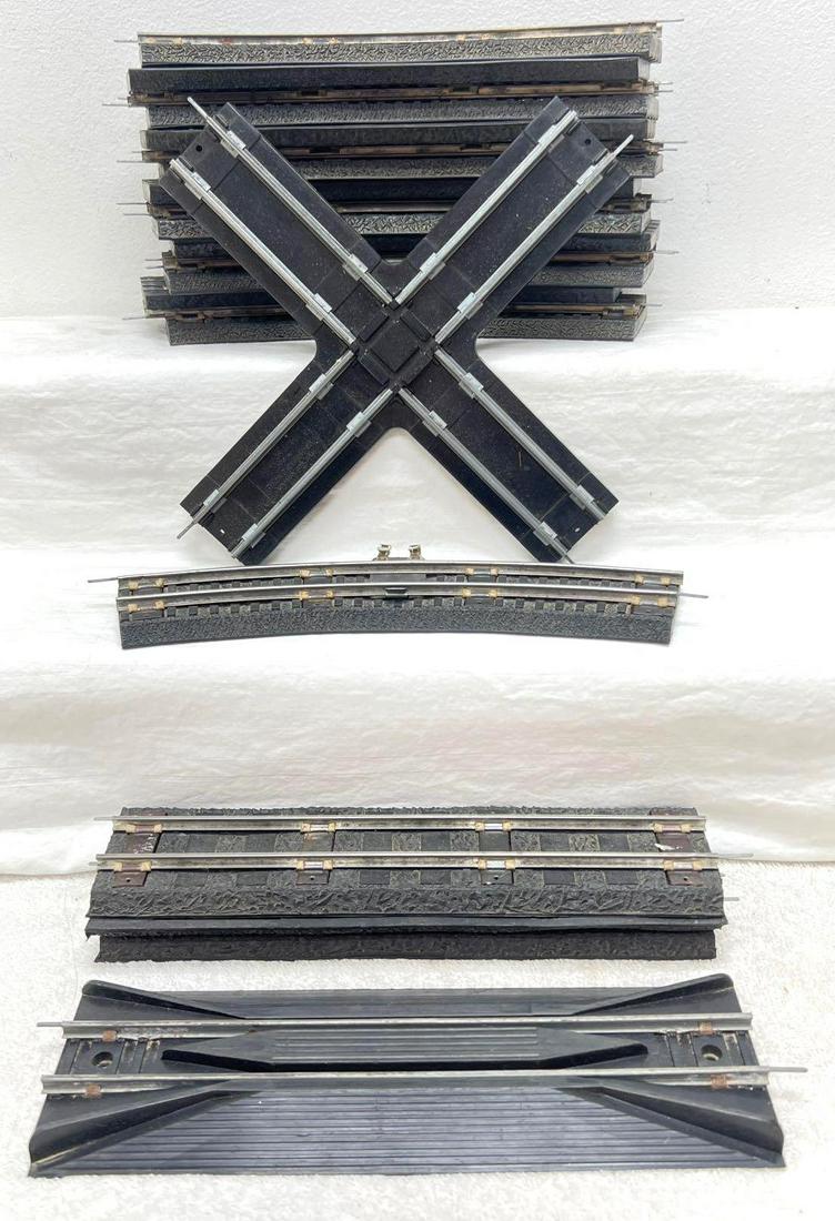 Postwar American Flyer S Gauge 12 curved 3 straight rerailer (1 of 5)