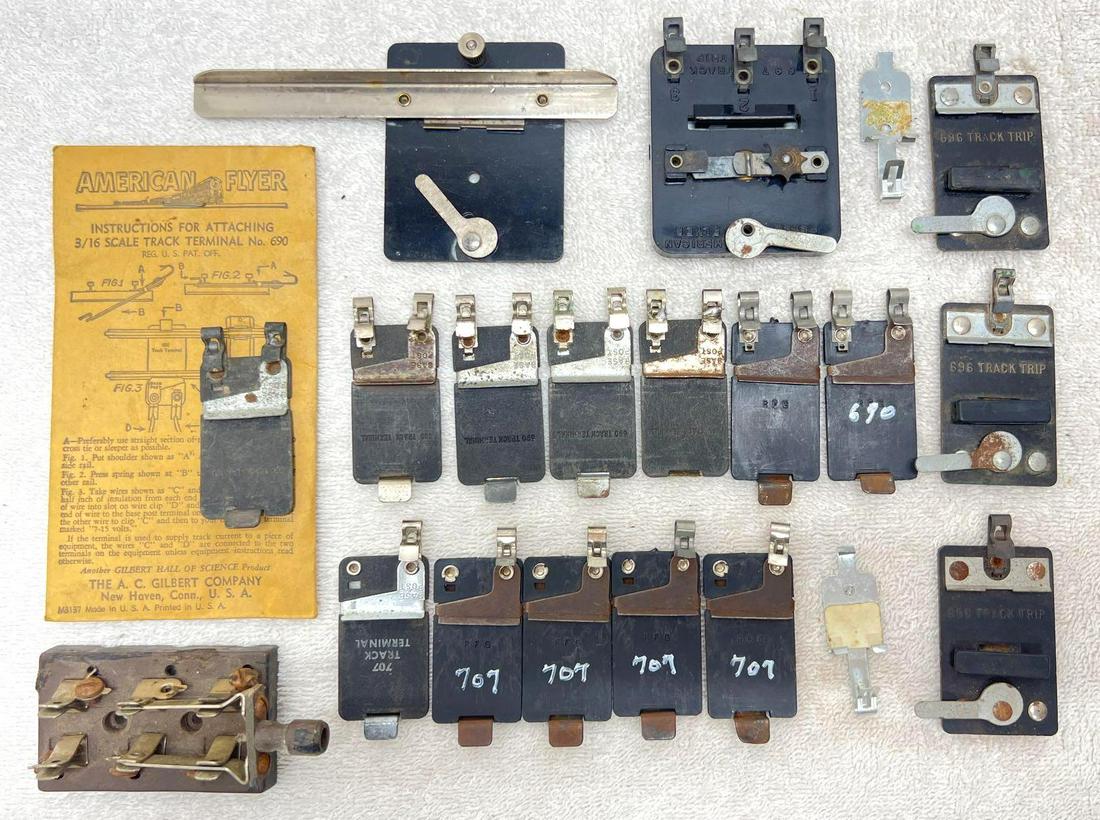 Postwar American Flyer S Gauge 690 707 696 697 (1 of 3)