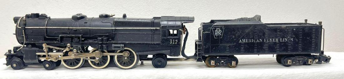 Postwar American Flyer S Gauge 312 PRR 4-6-2: Postwar American Flyer S Gauge 312 Pennsylvania PRR 4-6-2 Pacific die-cast steam locomotive and die-cast tender. Train is nicer clean C6+. Please view the items in this lot carefully as they are b