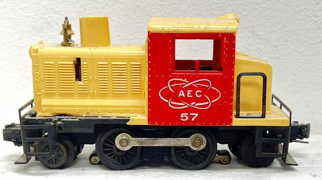 Postwar Lionel O Gauge 57 AEC industrial diesel switcher (1 of 6)