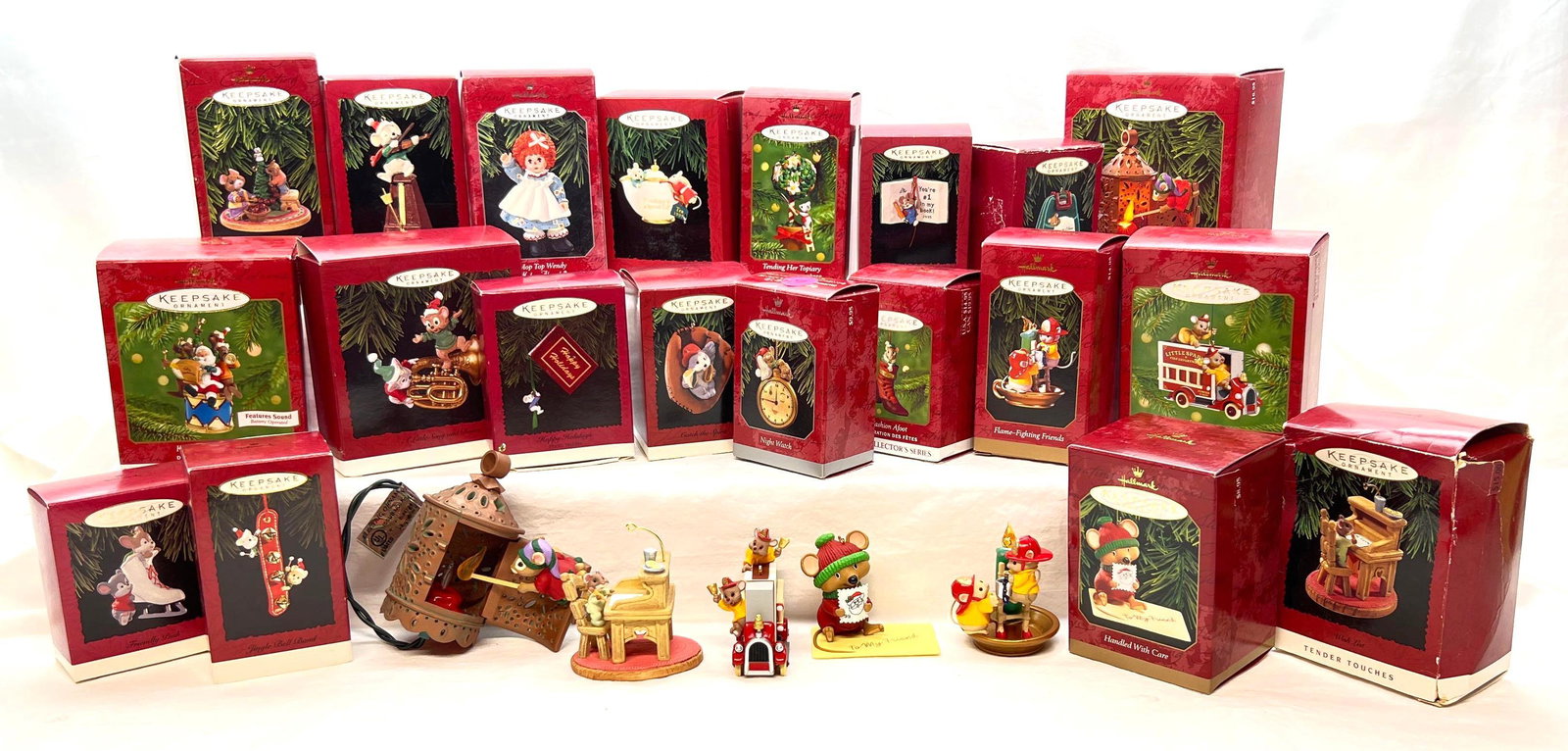 Hallmark Keepsake Ornaments Lot Of 20 A Little Song and Dance Kris and The Kringles And More (1 of 6)