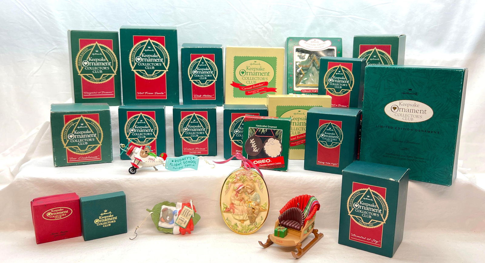Hallmark Keepsake Christmas Ornaments Collectors Club Lot Of 19 Mixed Years (1 of 13)