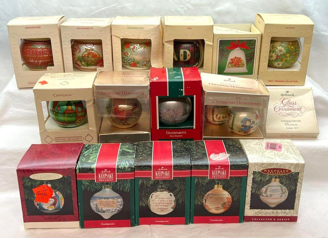 Hallmark Keepsake Ornaments Lot Of 15 All Glass Ceramic Satin Balls And Bells (1 of 17)