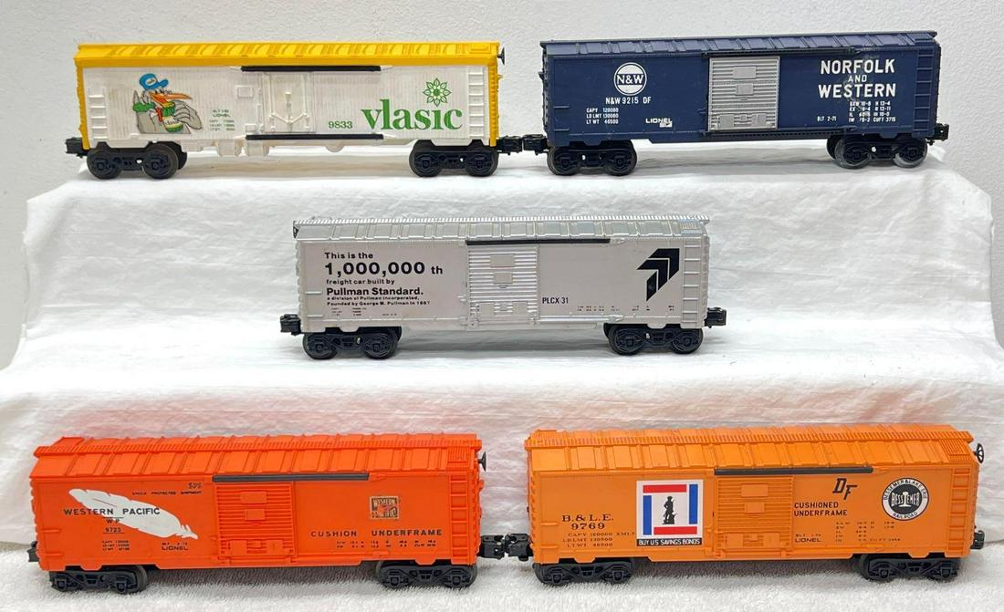 Modern Era Lionel O Gauge 9833 9769 9723 9215 9447 (1 of 4)