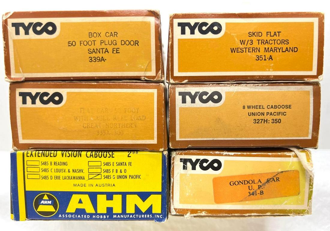 HO Gauge/Scale five Tyco one AHM freight in original boxes (1 of 3)