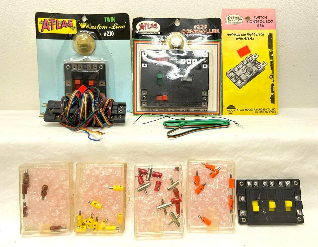 HO Gauge/Scale Atlas controllers more on cards (1 of 4)