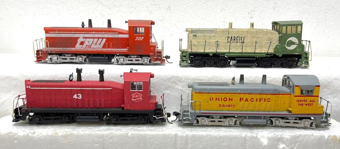 HO Gauge/Scale UP Cargill MKT TP&W diesel switchers: HO Gauge/Scale Union Pacific UP D.S.1870, Cargill, Missouri Kansas Texas MKT Katy 43, Texas Pacific & Western TP&W 302, diesel switchers locomotives with custom weathered paint schemes, knuckl