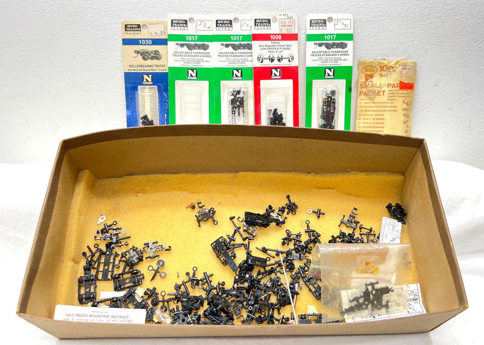 N Scale Micro-Trains Kadee Con-Cor couplers wheels more (1 of 3)