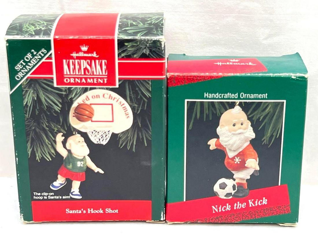 Hallmark Keepsake Ornament Lot Of Two Sport Santa: Hallmark Keepsake Ornament lot of two Sport Santa's. This lot includes, 1988 Nick The Kick, 1992 santa's Hook Shot. Ornaments appear used but in excellent condition. Box shows little to no wea