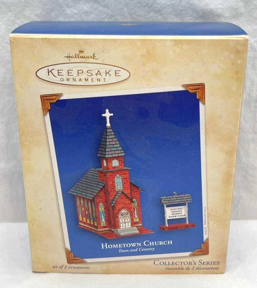Hallmark Keepsake Ornaments Town and Country Series Hometown Church (1 of 9)