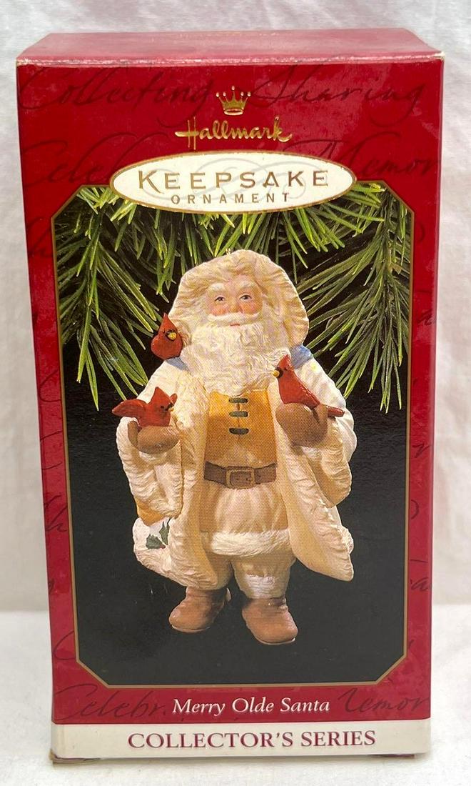 Hallmark Keepsake Ornaments Collector Series 1997 Merry Olde Santa eighth in the series: Hallmark Keepsake Ornaments Collector Series 1997 Merry Olde Santa eighth in the series. This lot includes 1997 Merry Olde Santa, eighth in the collector's series. Ornament is in excellent conditi