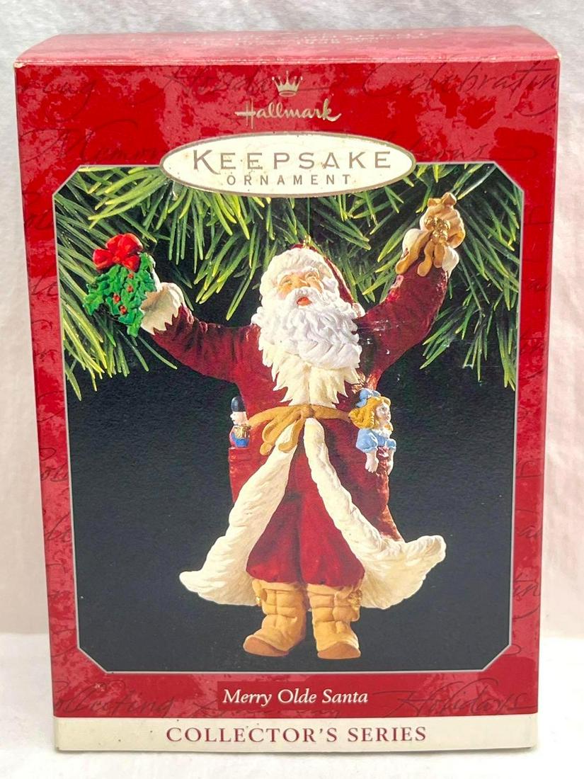 Hallmark Keepsake Ornaments 1998 Merry Olde Santa ninth in the collector series (1 of 4)