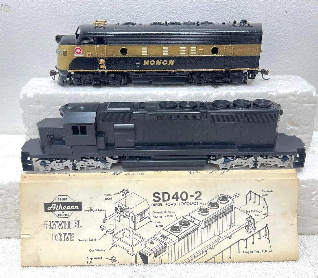 Postwar Varney AHM HO Gauge ACL and IC diesel A units powered: Postwar Varney AHM HO Gauge trains; Varney ACL Atlantic Coast Line and IC Illinois Central, diesel A units, both are powered. ACL a tight short hairline at rear corner of shell. Trains otherwise look