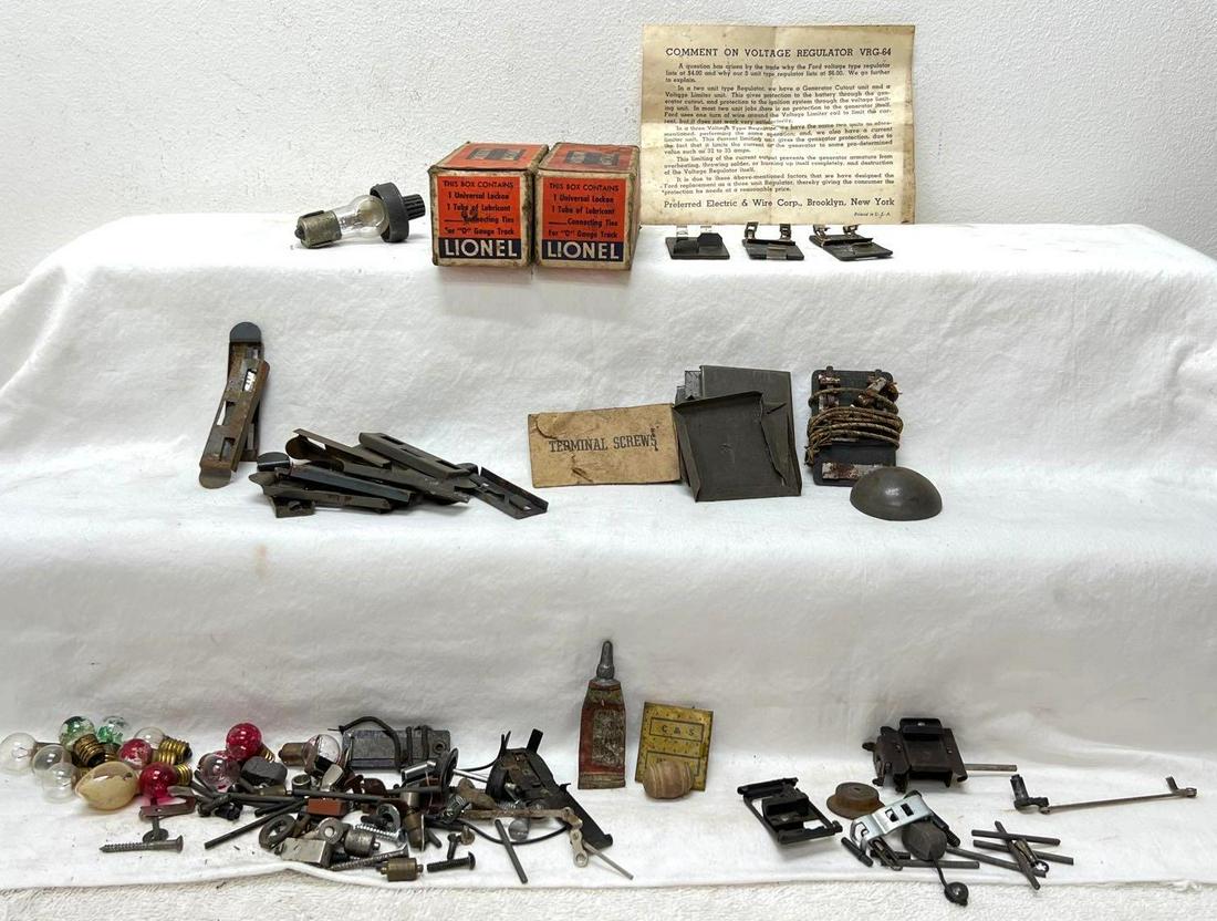 Prewar Lionel O gauge track keepers lamps 726-55 w/smoke bulb lubricant (1 of 7)