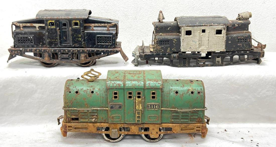 Prewar American Flyer Narrow/O Gauge 3116 1218 Ives 0-4-0 electric: Prewar American Flyer Narrow/O Gauge 3116 center cab electric, 1218 center cab electric, Ives center cab 0-4-0 electric loco with die-cast/cast iron frame (broken missing small piece). Missing parts/t