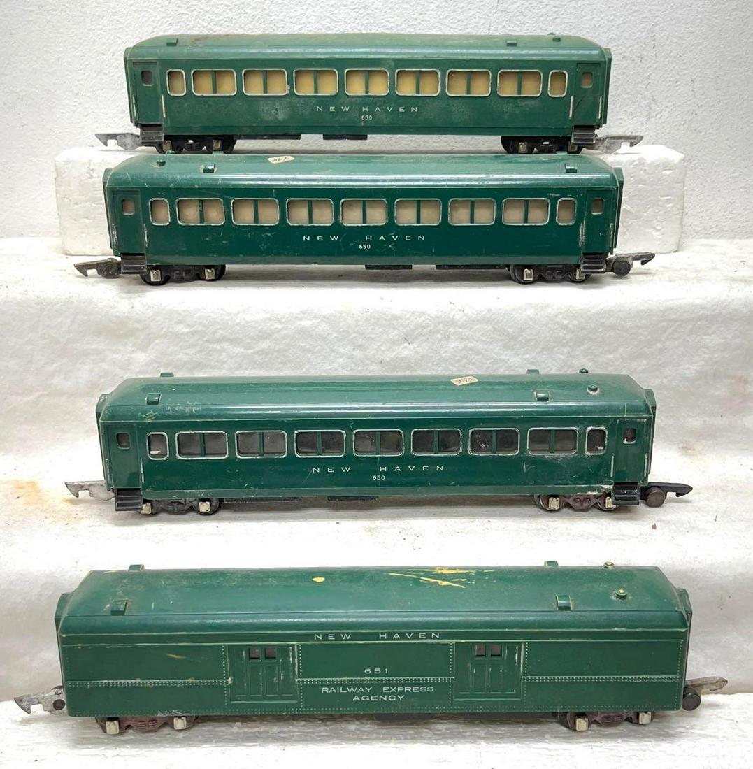 Postwar American Flyer S Gauge three 650 651 green New Haven passenger trains: Postwar American Flyer S Gauge three 650 coaches and one 651 REA baggage, green New Haven passenger trains, chipped, scratched, one 650 is cracked. Trains are otherwise C6. Please view all the photogr