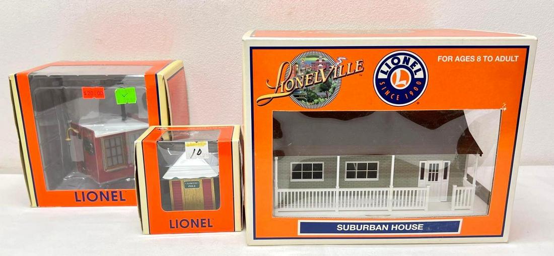 Modern Era Lionel O Gauge 37814 37984 34108 buildings in original boxes (1 of 8)