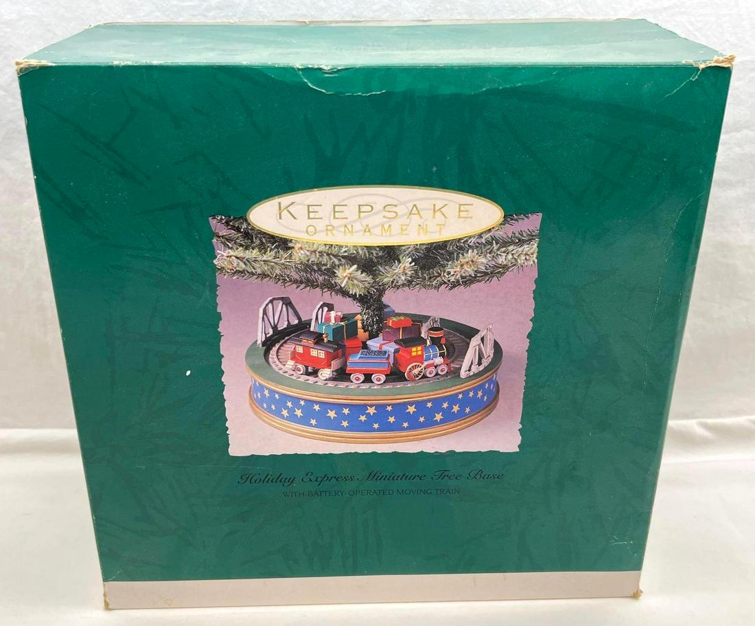Hallmark Keepsake Ornament Artist Signed Holiday Express Miniature Tree Base (1 of 6)