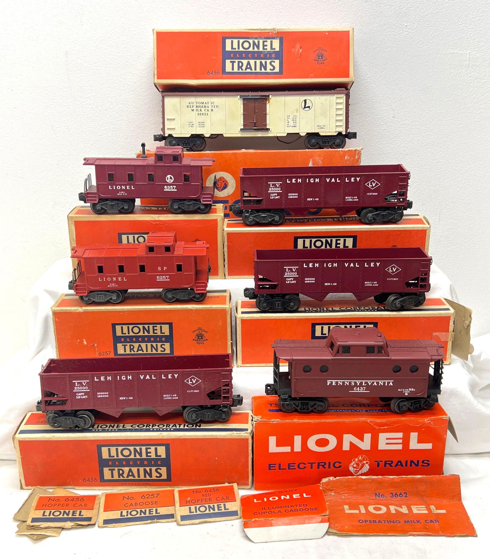 Postwar Lionel O Gauge 3362 6456 6456 6456 6437 6257 6357 in original boxes (1 of 10)