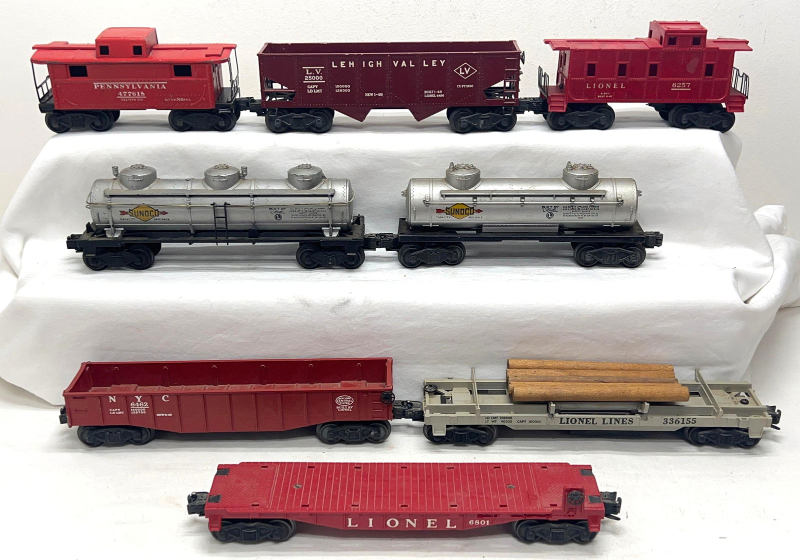 Postwar Lionel O Gauge 6456 3361 6465 6415 6801 6462 2472 6257 (1 of 4)
